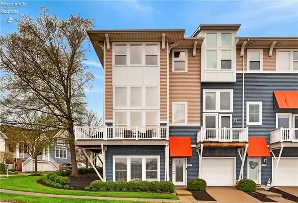 303 Arizona Avenue, Lorain, OH 44052