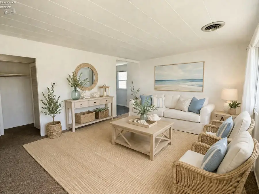 3313 W Monroe Street, Sandusky, OH 44870 - #3