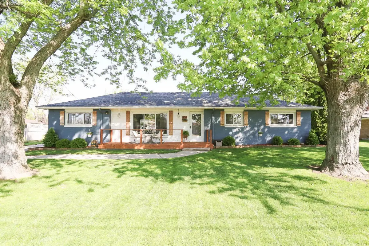 404 Riverside Drive, Fremont, OH 43420 - #1