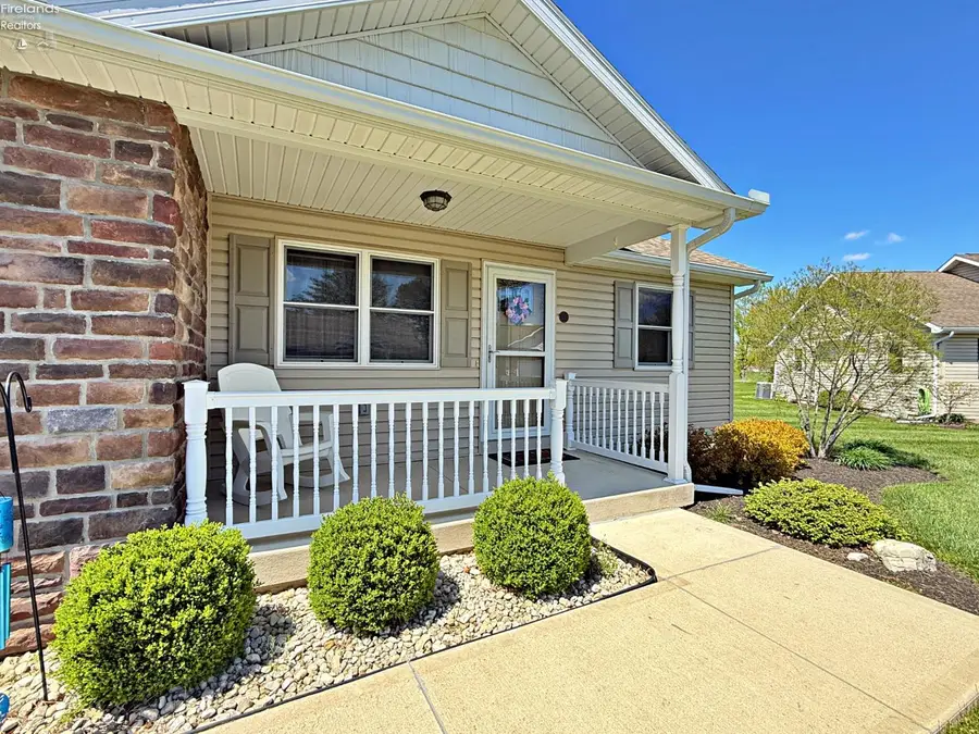 333 Greenbrier Court, Tiffin, OH 44883 - #2