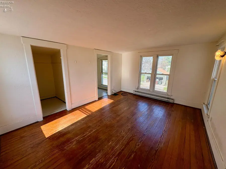 372 W Perry Street, Tiffin, OH 44883 - #3