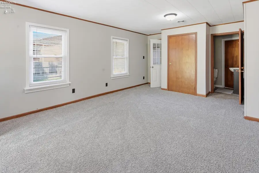 740 N Wood Street, Fremont, OH 43420 - #3