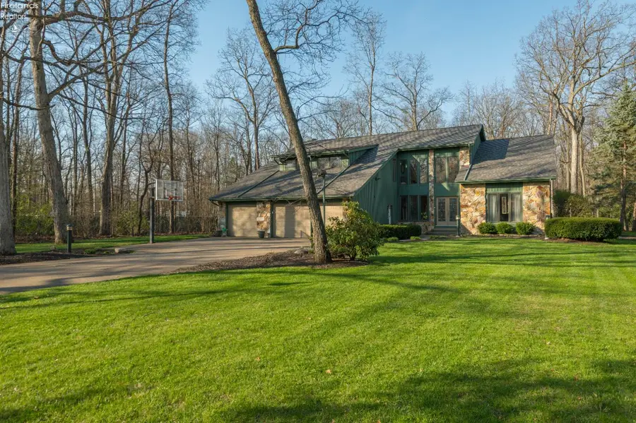 6880 Cliffside, Vermilion, OH 44089 - #2