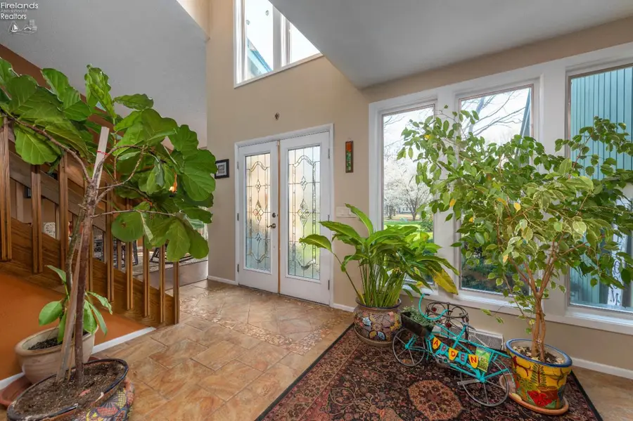 6880 Cliffside, Vermilion, OH 44089 - #3