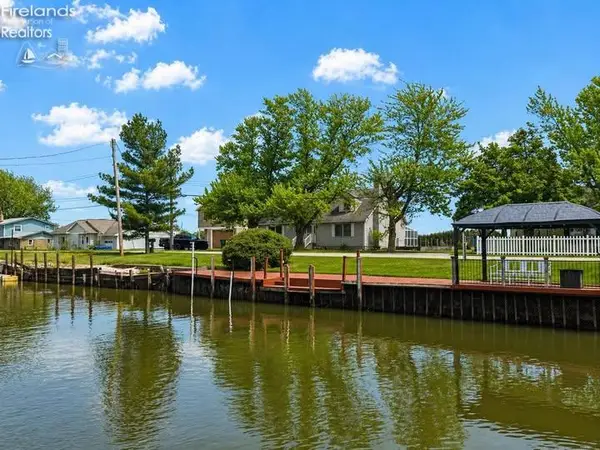 2873 N County Road 198, Fremont, OH 43420