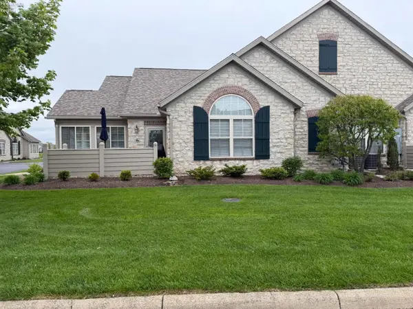 2749 Canterbury Circle, Port Clinton, OH 43452