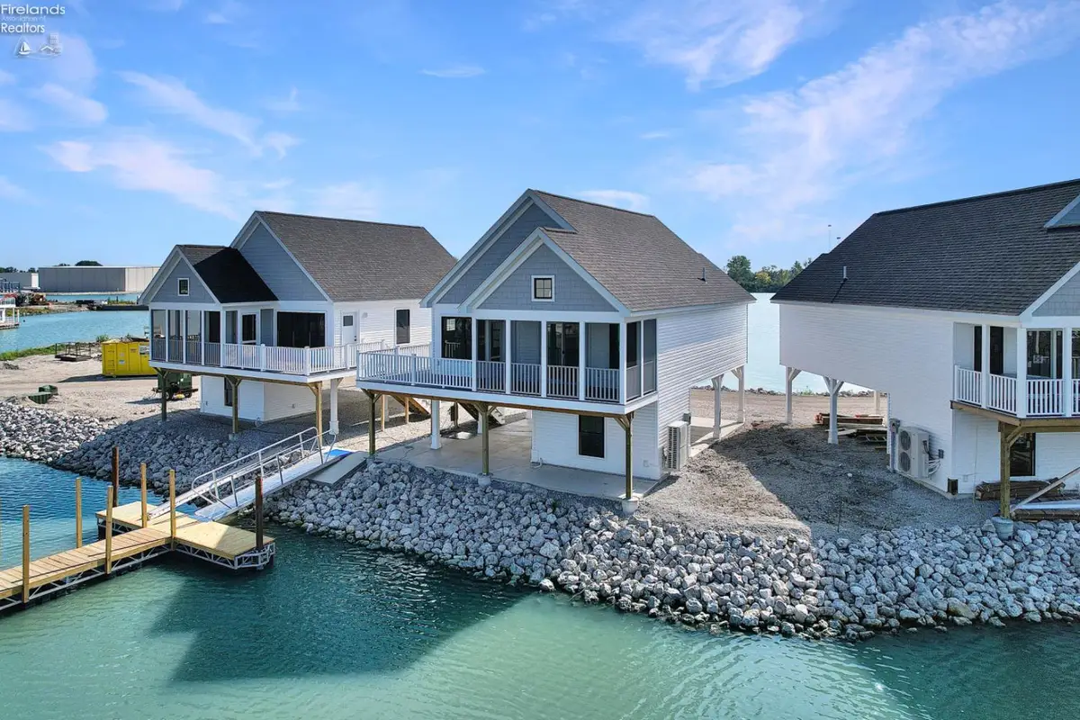 545 W Lakeshore Drive #10, Port Clinton, OH 43452 - #1