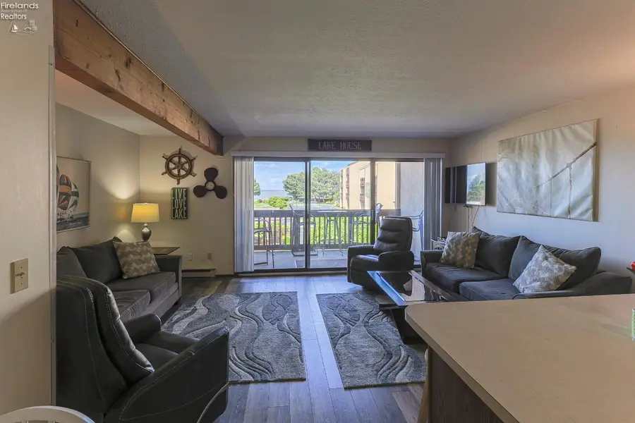 1801 E Perry Street #14, Port Clinton, OH 43452 - #2
