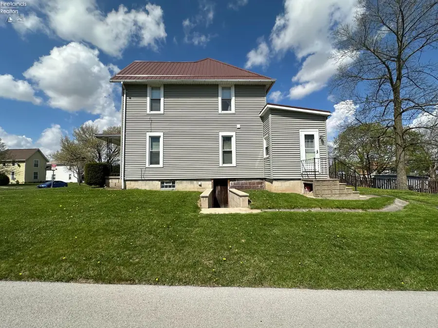 537 Dale Avenue, Willard, OH 44890 - #3