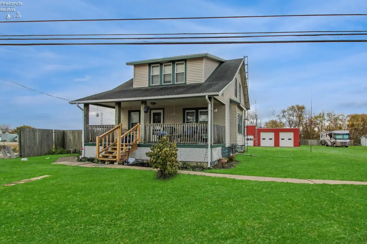 1344 W Lakeshore Drive, Port Clinton, OH 43452 - #1