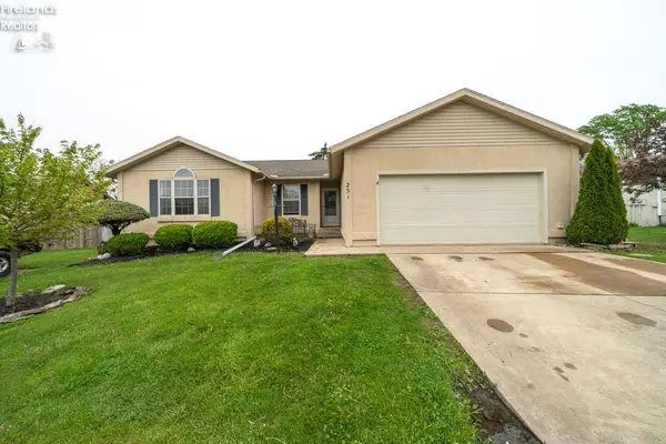 231 Highland, Bellevue, OH 44811
