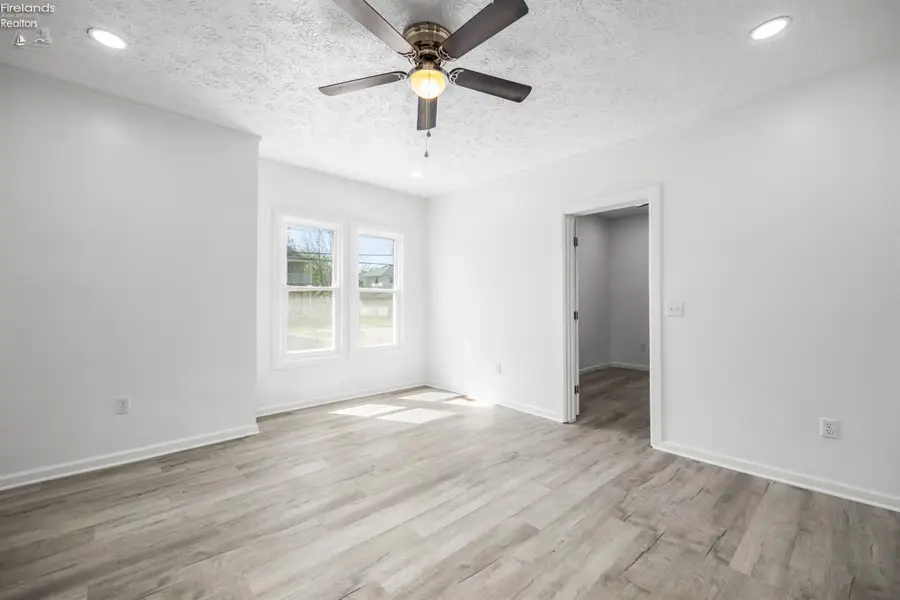 929 Washington Ave., Lorain, OH 44052 - #2