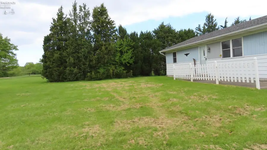 217 S River Bend Road, Port Clinton, OH 43452 - #3