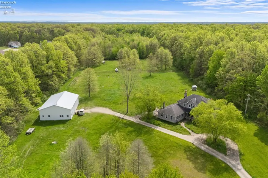 13875 Cowley Rd, Columbia Station, OH 44028 - #2
