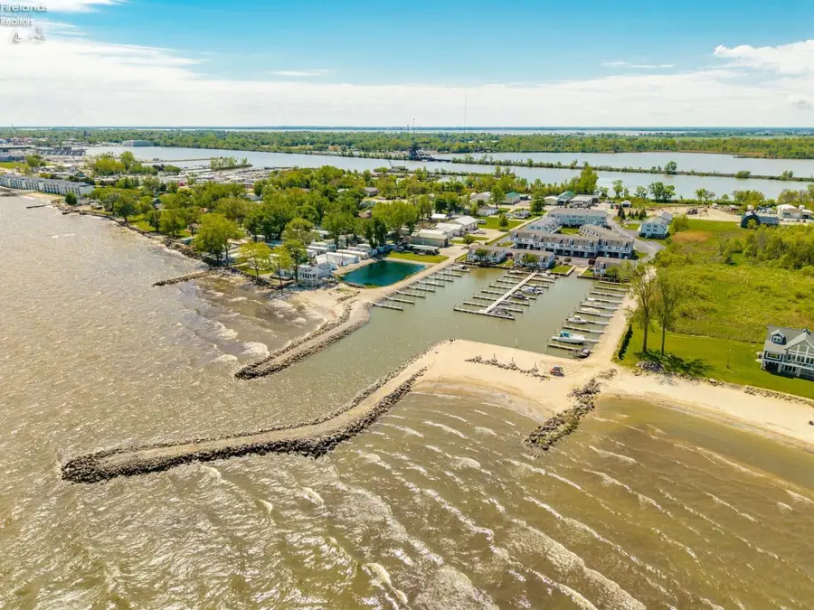 95 N Schooner Point Drive, Erie, OH 43455 - #3