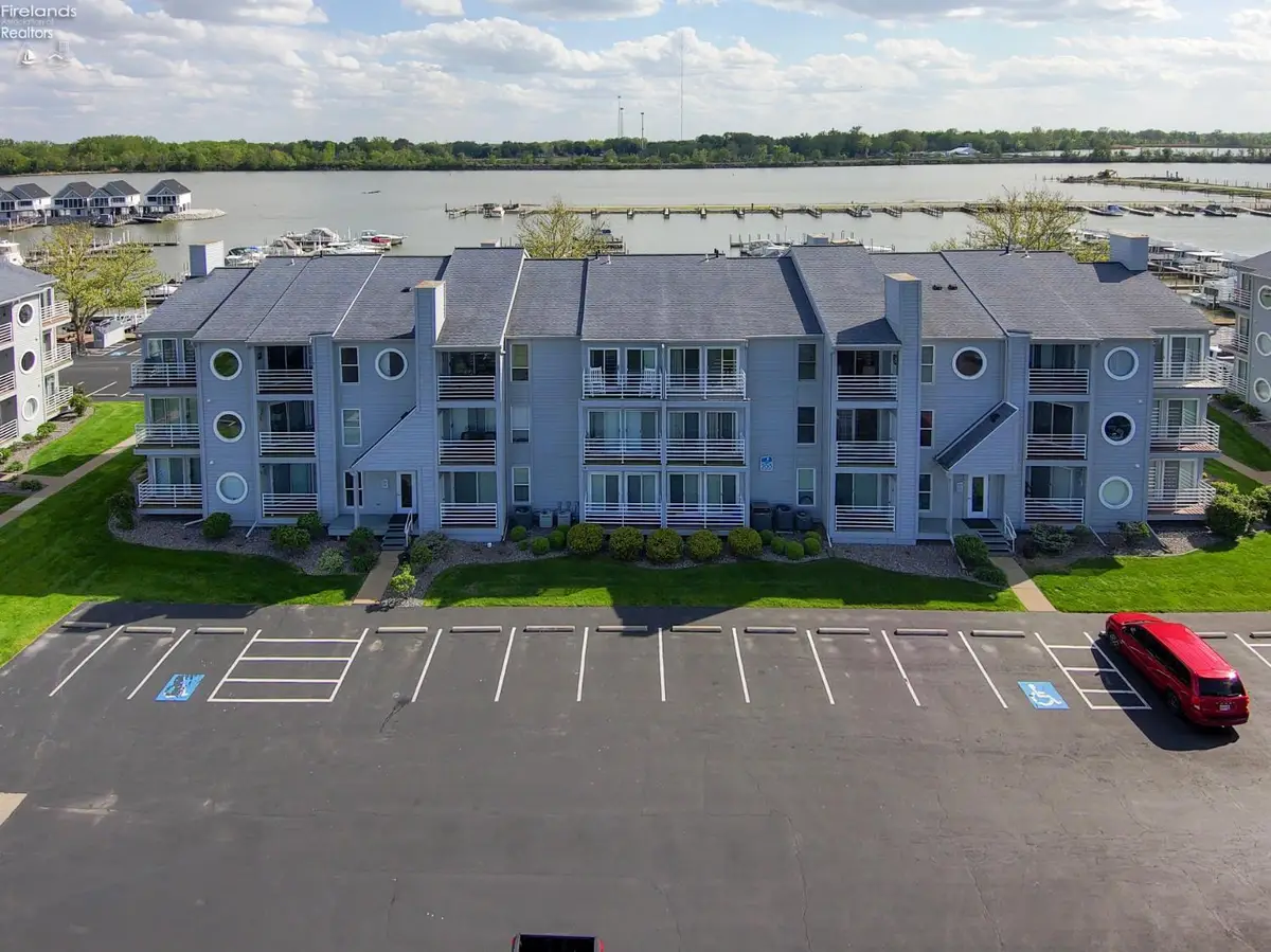 216 Clinton Reef, Port Clinton, OH 43452 - #1
