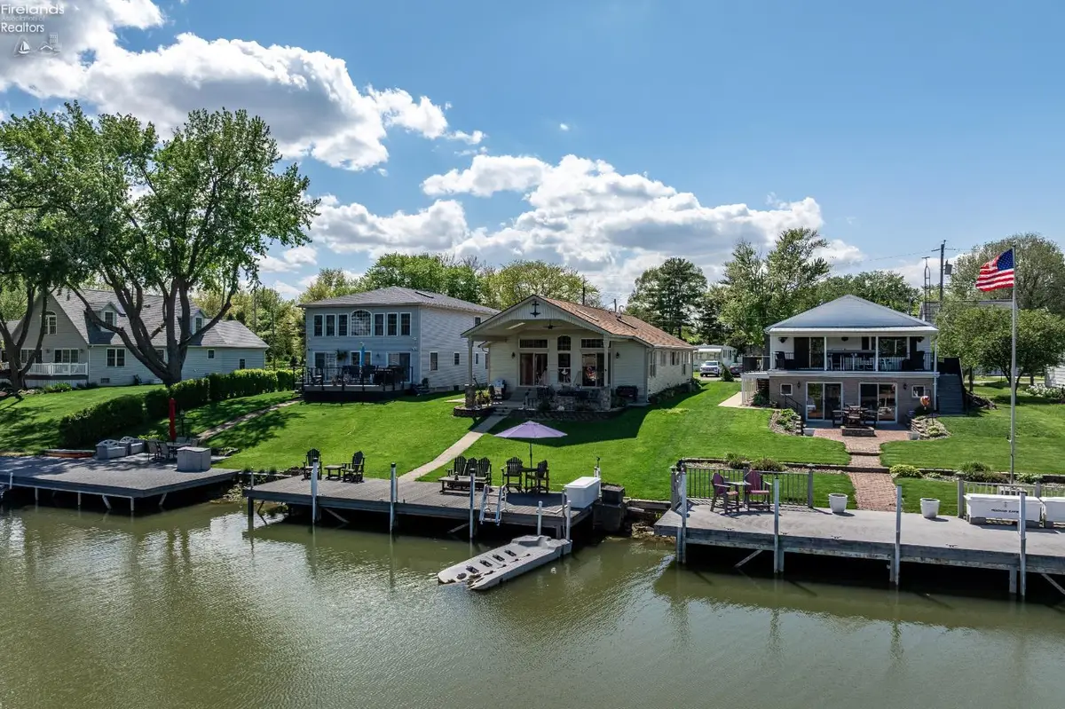 1385 N Mccloy Avenue, Port Clinton, OH 43452 - #1