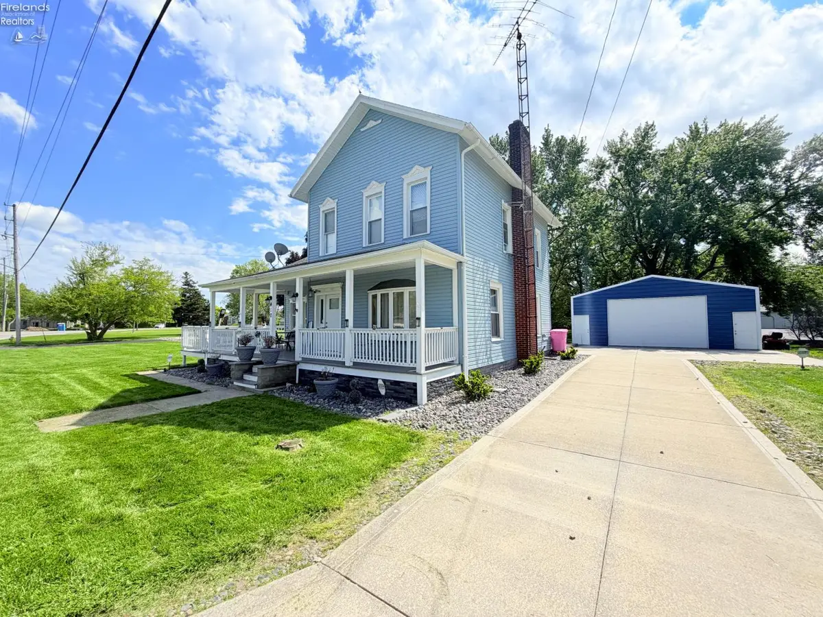 410 E Main Street, Marblehead, OH 43440 - #1