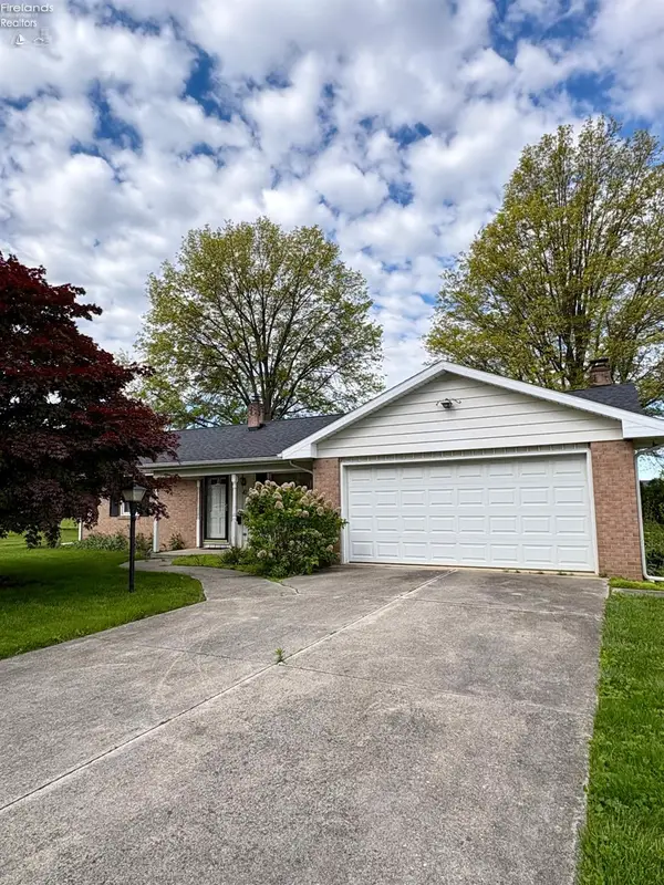 41 Oakwood Drive, Tiffin, OH 44883