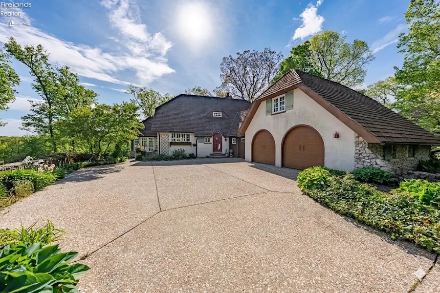 2865 N Trillium Lane, Port Clinton, OH 43452 - #2