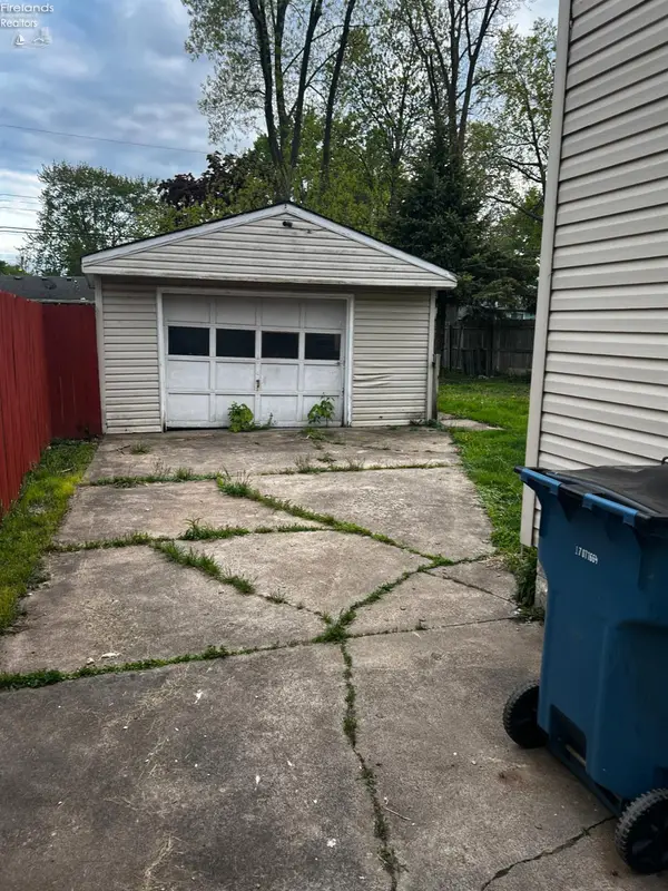 3162 Lincoln Street, Lorain, OH 44052