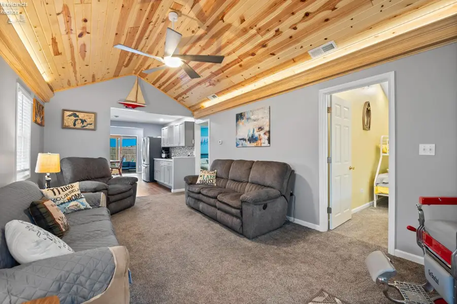 230 N Sackett Road, Marblehead, OH 43440 - #3