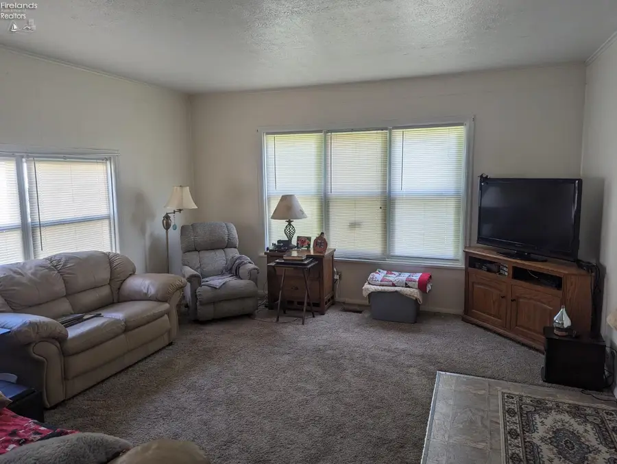 715 South Street, Fremont, OH 43420 - #3