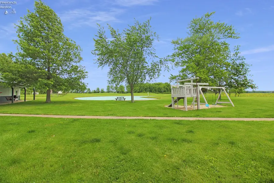 9775 W Bloom Road, Oak Harbor, OH 43449 - #3