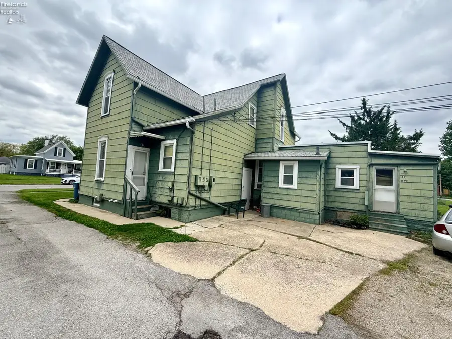 535 S Wood Street, Fremont, OH 43420 - #3