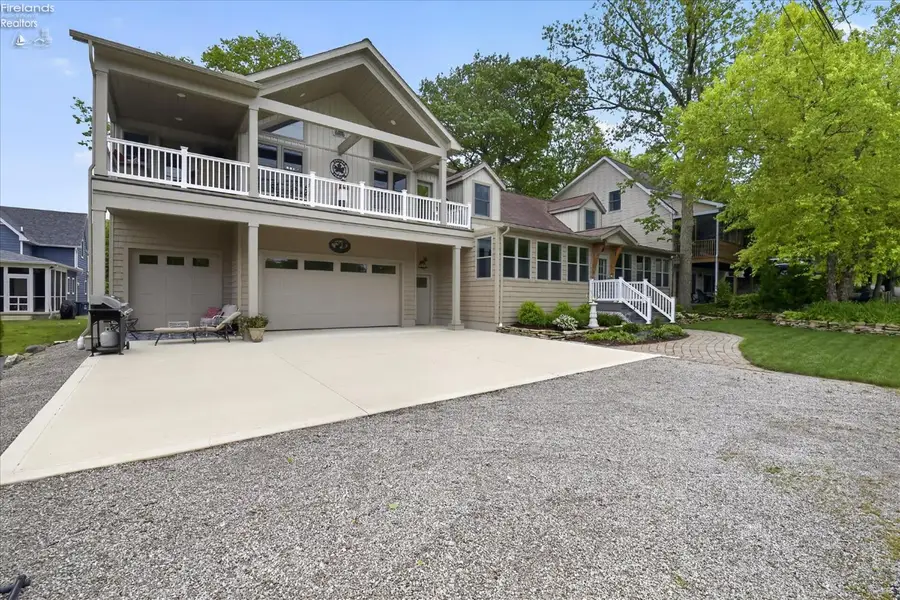 613 Plum Avenue, Lakeside, OH 43440 - #2