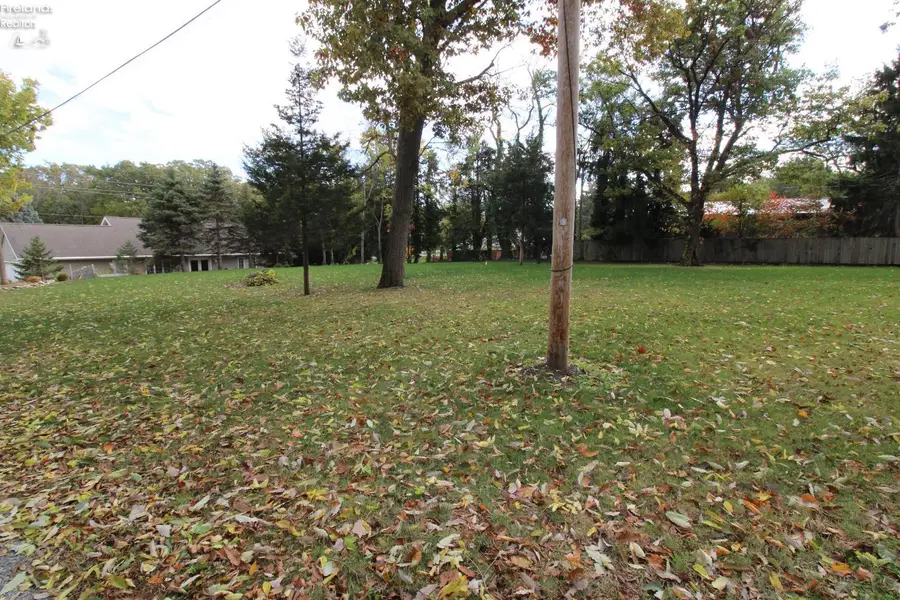 3638 E Rock Cliff Drive, Port Clinton, OH 43452 - #2