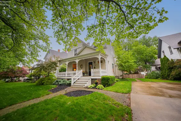 1206 Croghan Street, Fremont, OH 43420