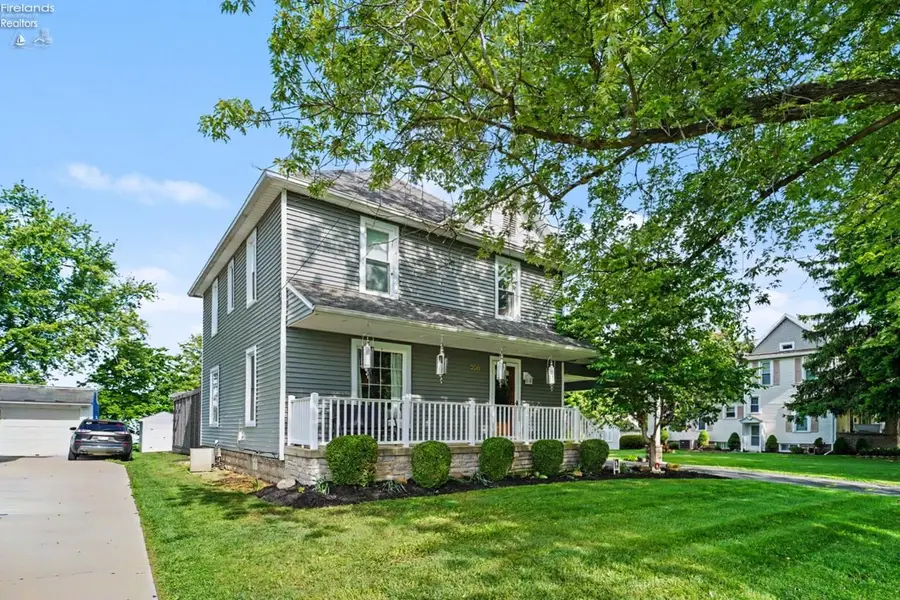 208 Kinney, Bellevue, OH 44811 - #3
