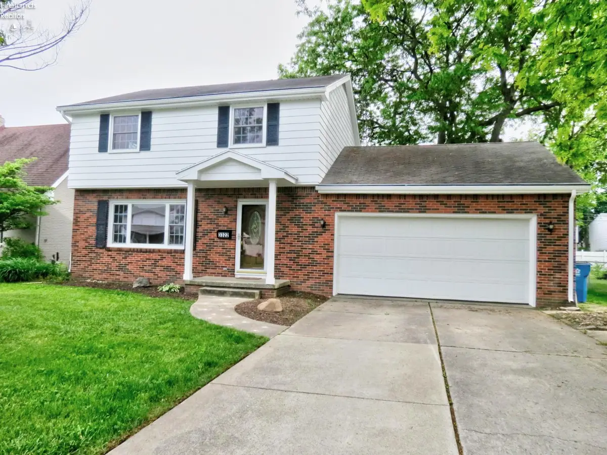 3322 Cromwell Drive, Oregon, OH 43616 - #1