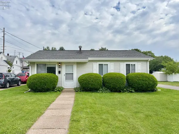 420 Moore Avenue, Bellevue, OH 44811