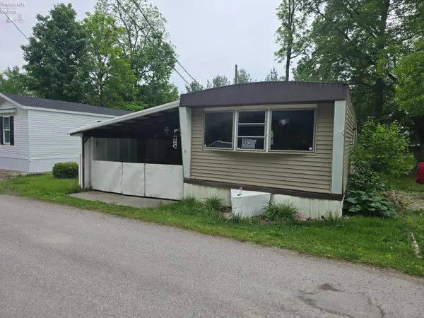 56 E Main Street #9, Wakeman, OH 44889