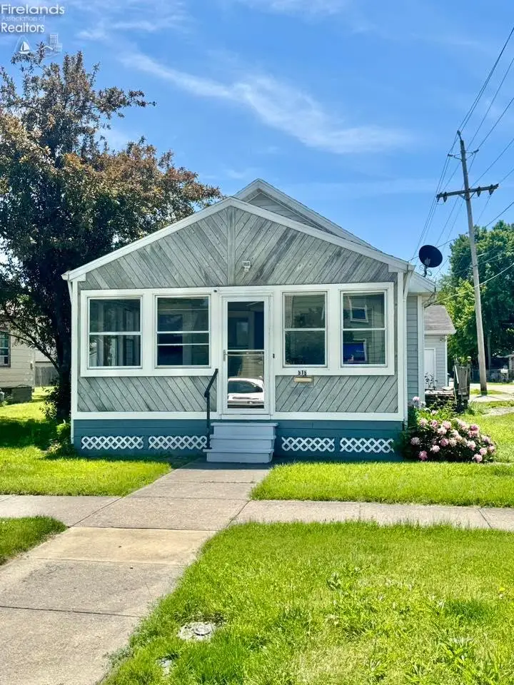 515 W Fifth Street, Port Clinton, OH 43452 - #1