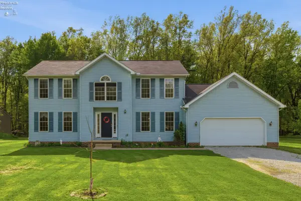 8904 Dean Road, Vermilion, OH 44089