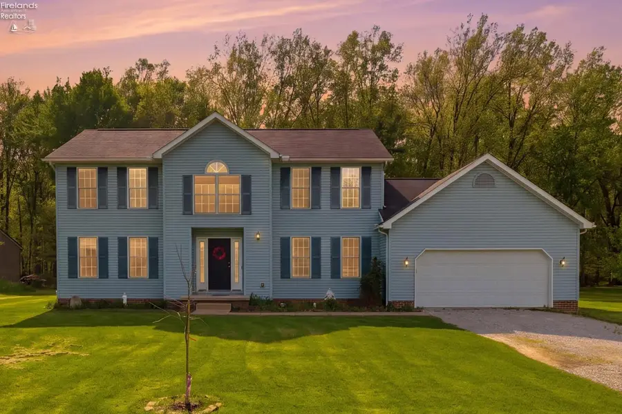 8904 Dean Road, Vermilion, OH 44089 - #2