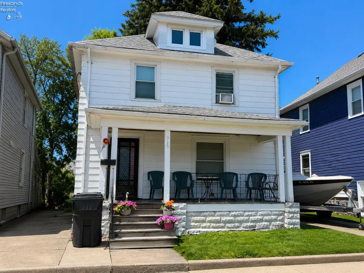915 W Adams Street, Sandusky, OH 44870 - #1