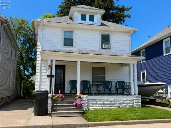 915 W Adams Street, Sandusky, OH 44870