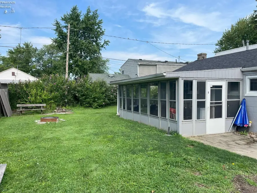 242 N Worthy Street, Marblehead, OH 43440 - #2