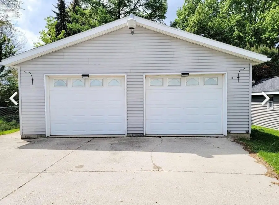 209 Greenwood Heights, Bellevue, OH 44811 - #3
