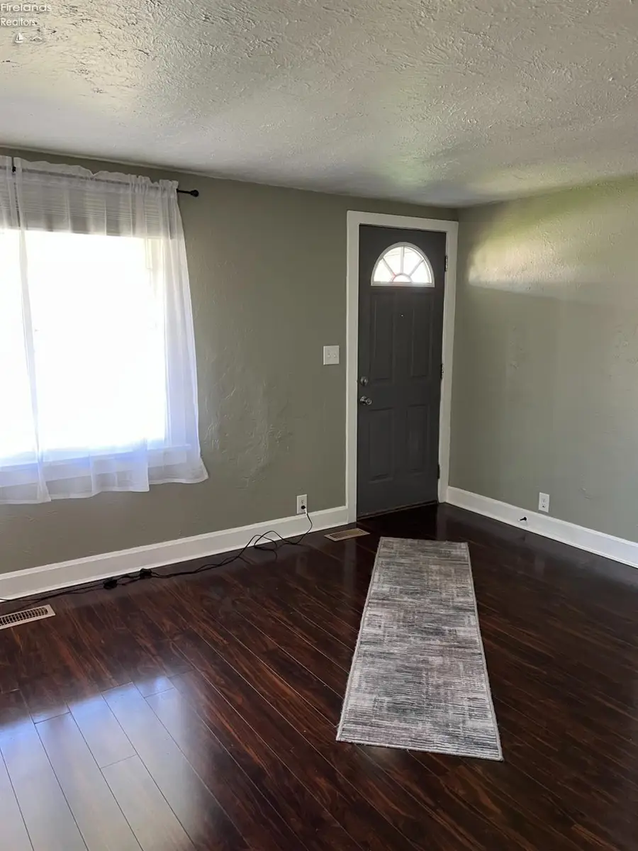 77 Kensington Avenue, Tiffin, OH 44883 - #3