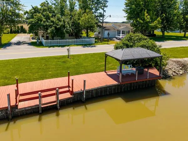2861 County Road 198 Road, Fremont, OH 43420