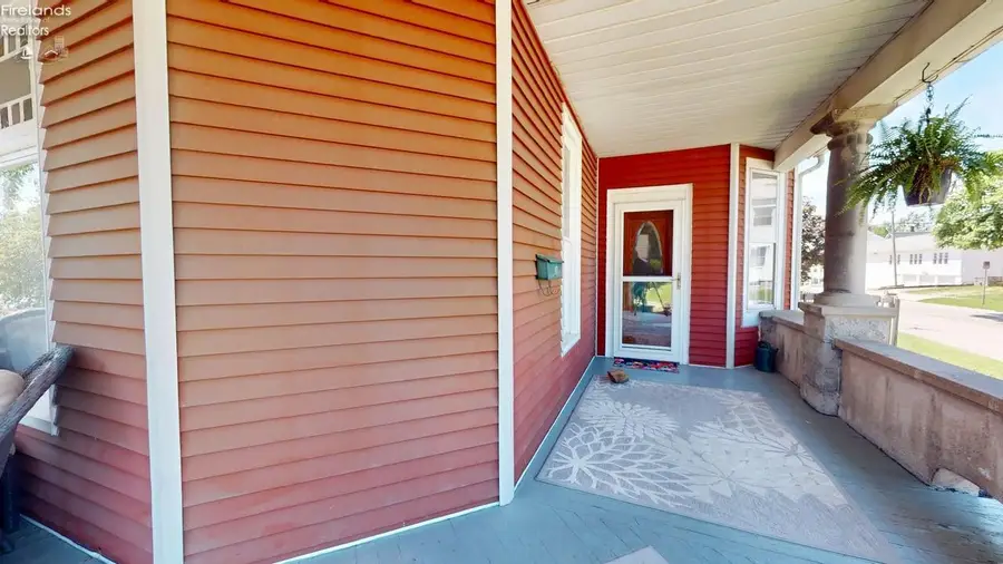 404 Woodbine Street, Willard, OH 44890 - #3