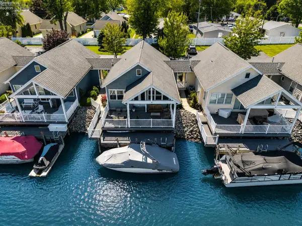 9886 E Bayshore Road #19, Marblehead, OH 43440