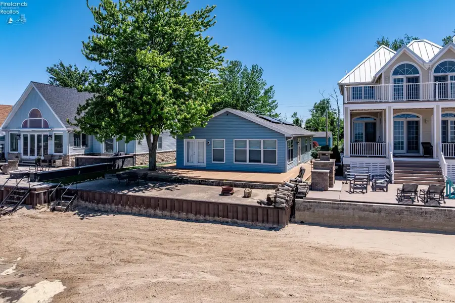 2311 E Sand Road, Port Clinton, OH 43452 - #2
