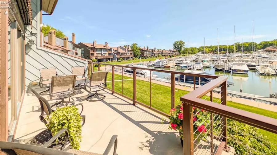 3234 N Marina View Drive #11, Port Clinton, OH 43452 - #3