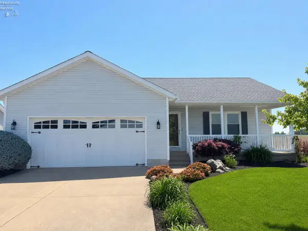 33 Southland Way, Fremont, OH 43420